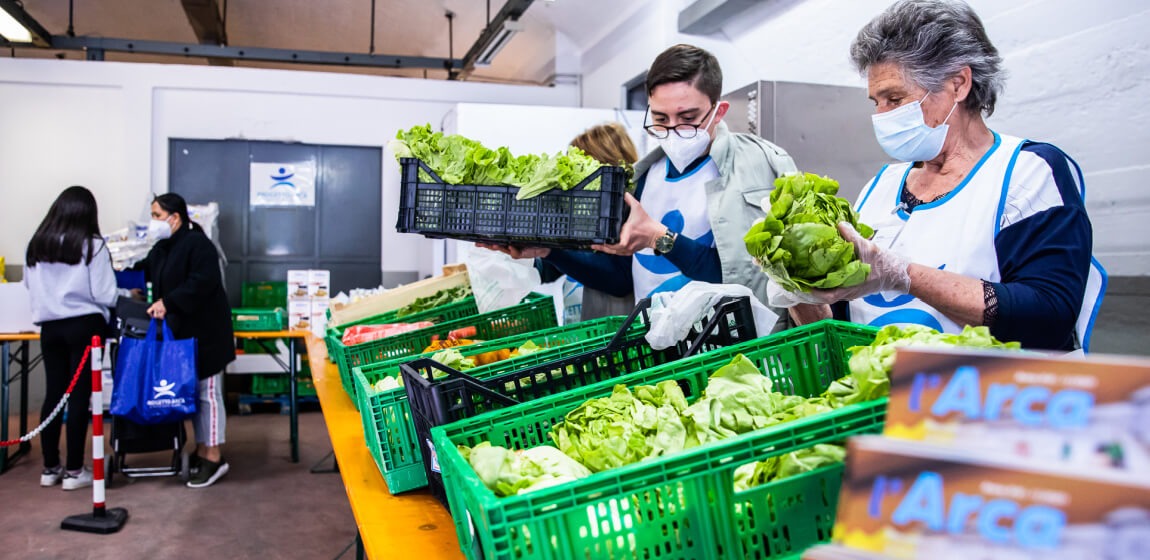 Distribuzione Alimentare Spesa del Giorno volontariato