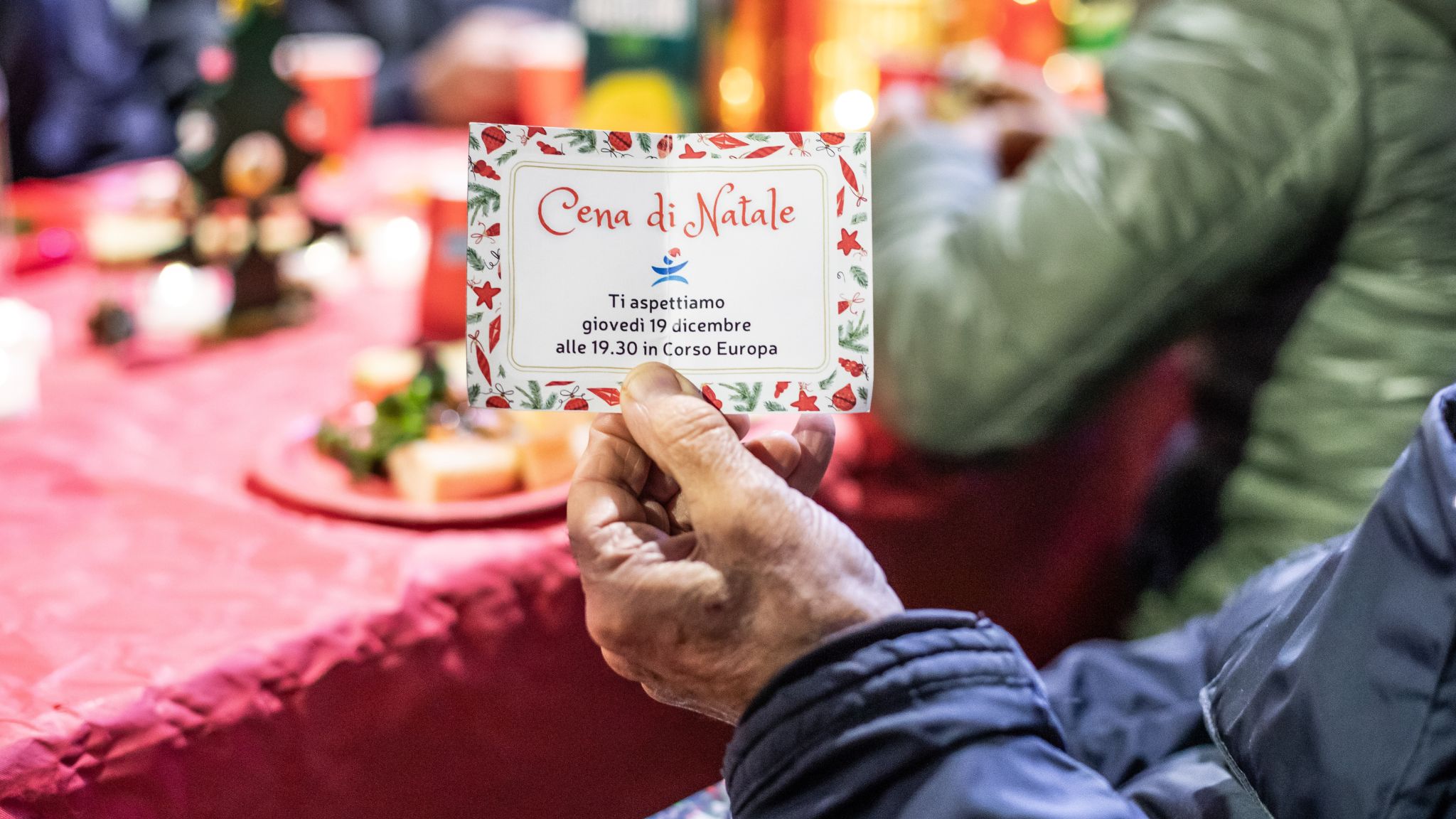 In centro a Milano la Cena di Natale dedicata alle persone senzatetto