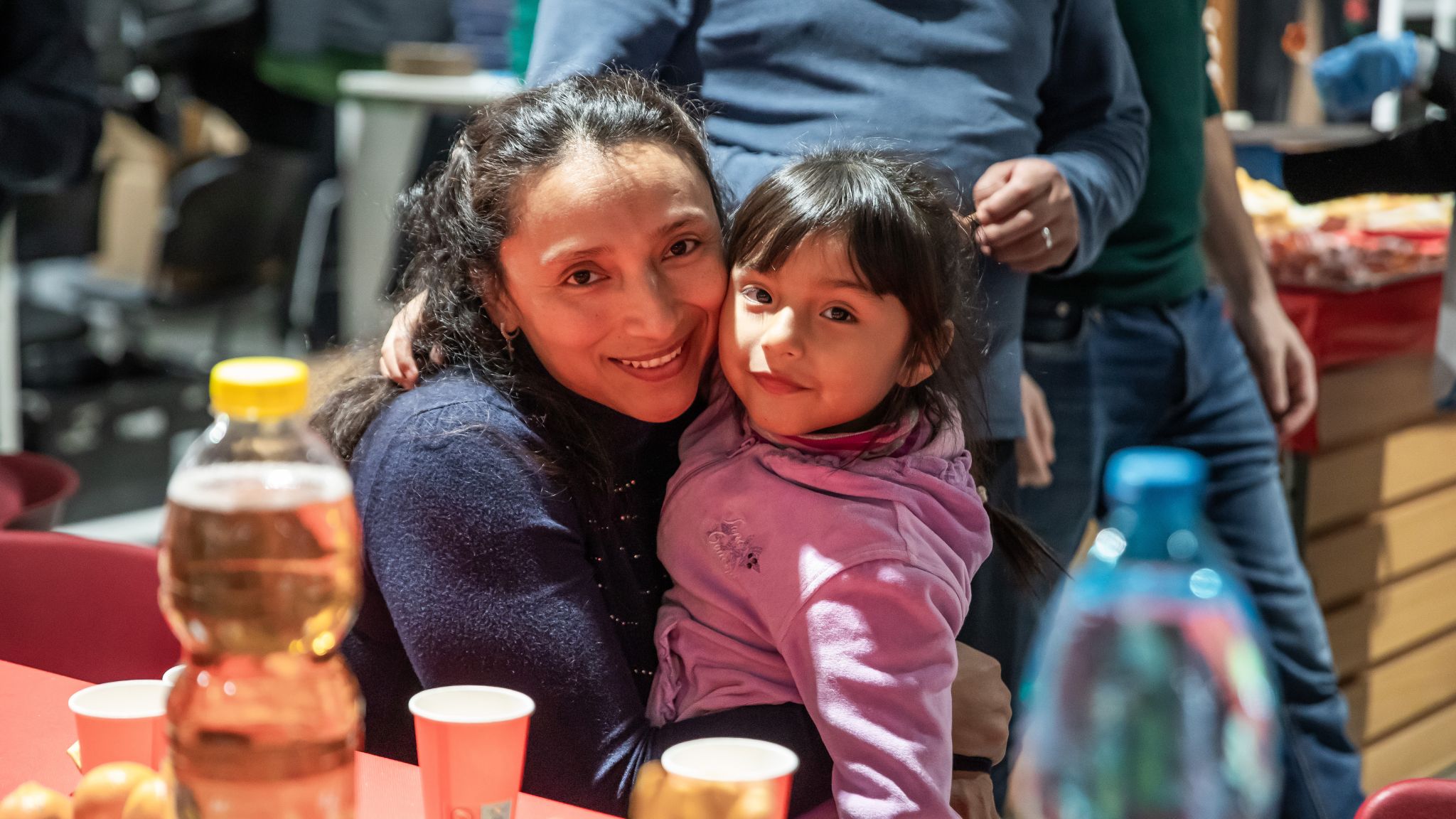 Cena di Natale con le famiglie dei Market solidali all'Hub 126 di Milano