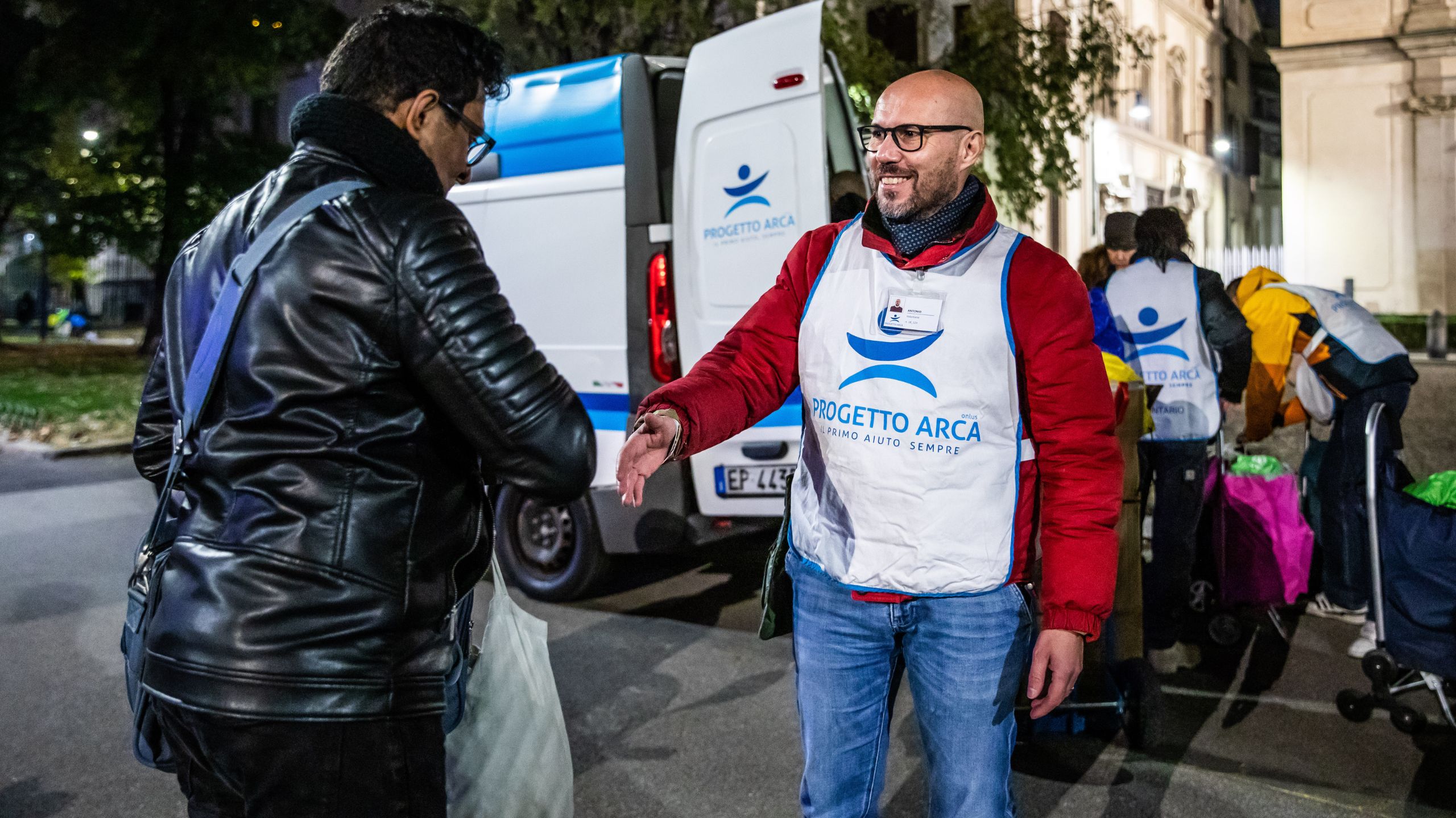 Vite estreme sotto casa. Le notti di Antonio con l’Unità di strada